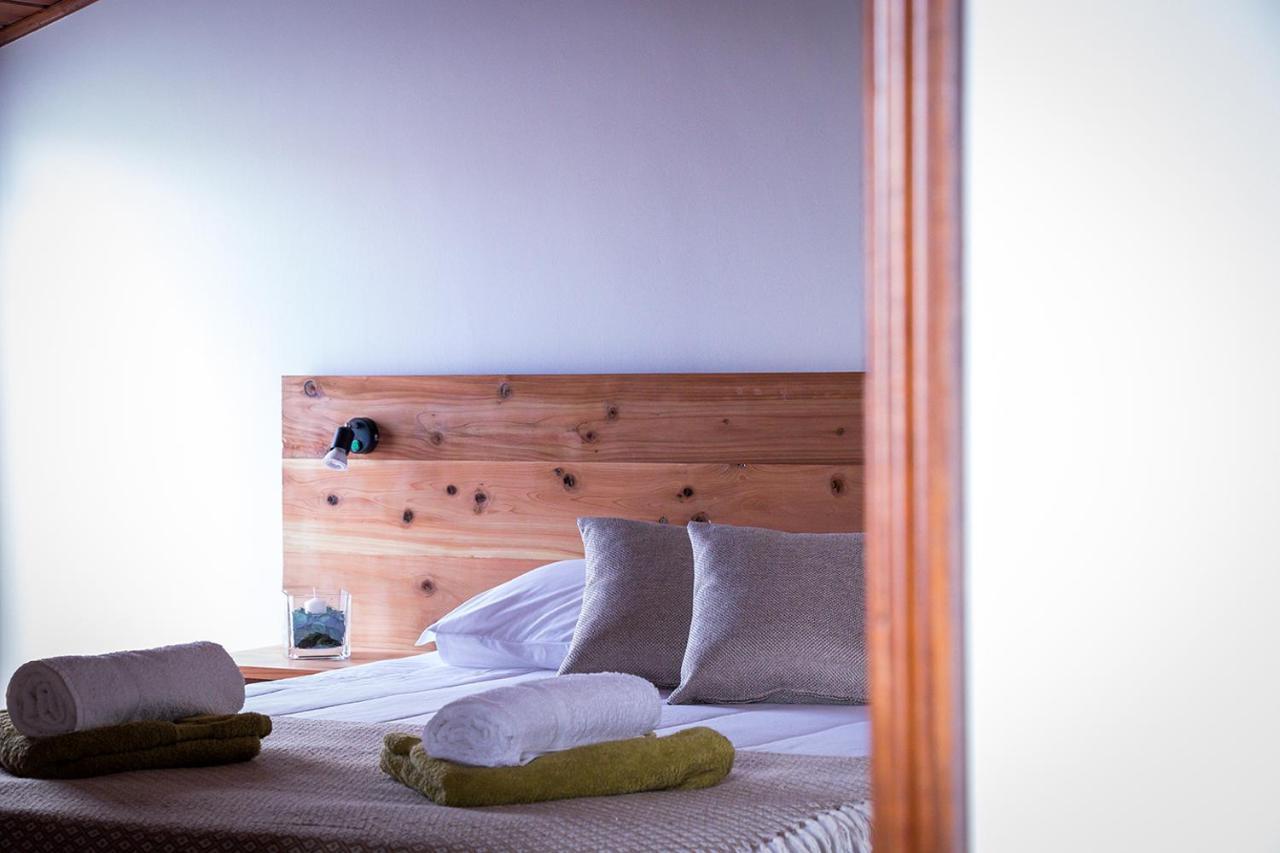 Ponta Delgada Guest House 2 Arrifes エクステリア 写真